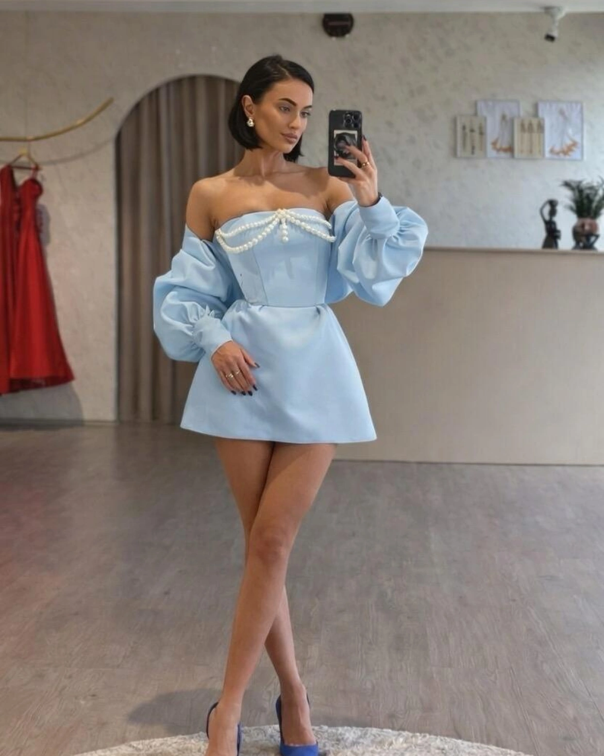 Рокля mini Merra синьо с буфан ръкави