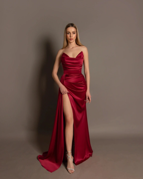 Рокля Silvie Бордова