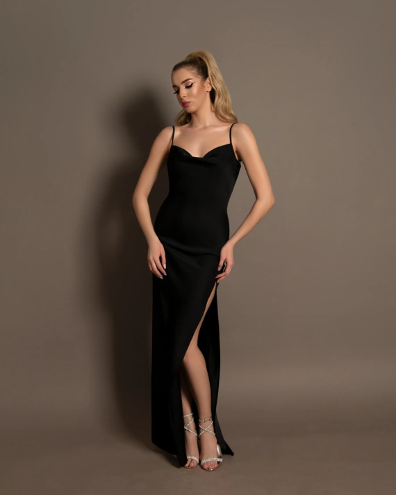 Рокля Sara Черна