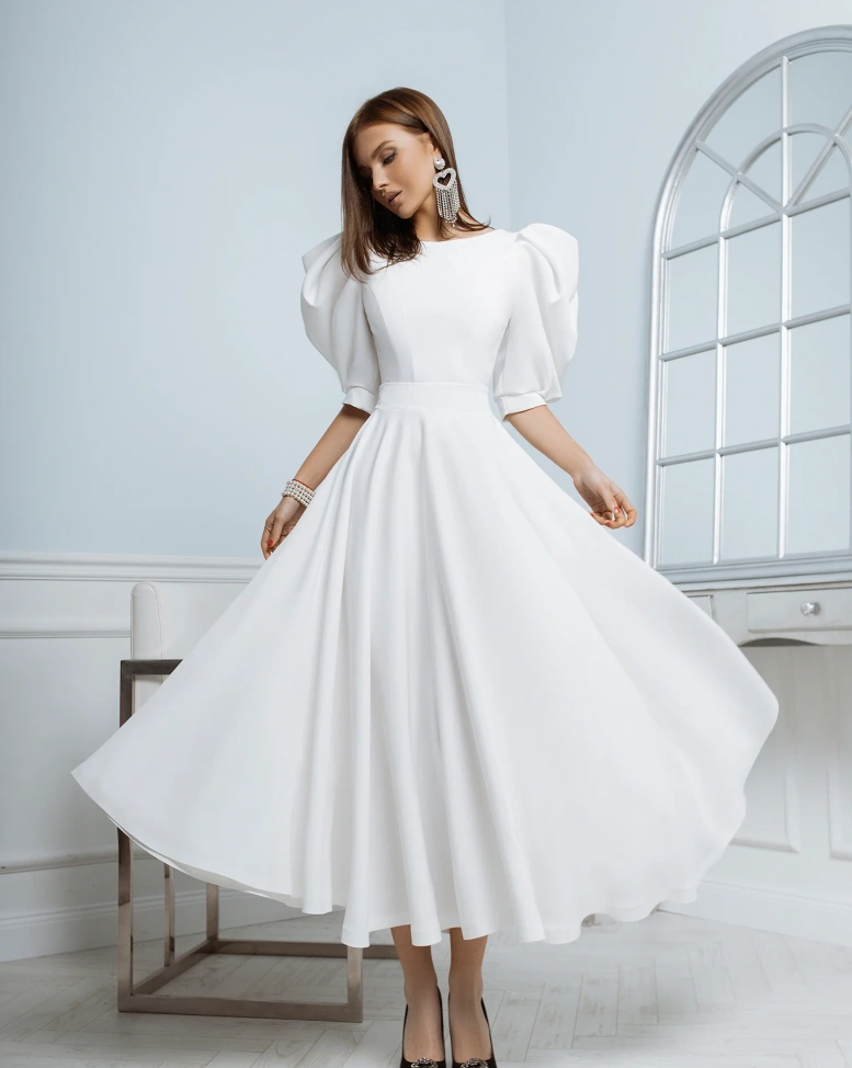 Рокля Elegance Бяла