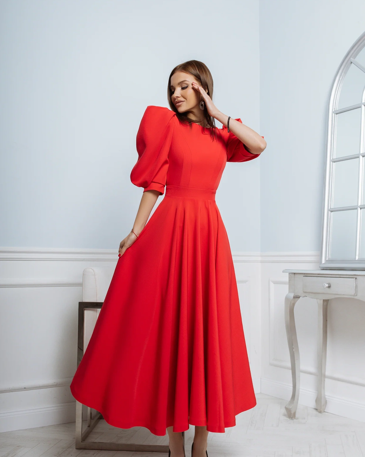 Рокля Elegance Червена