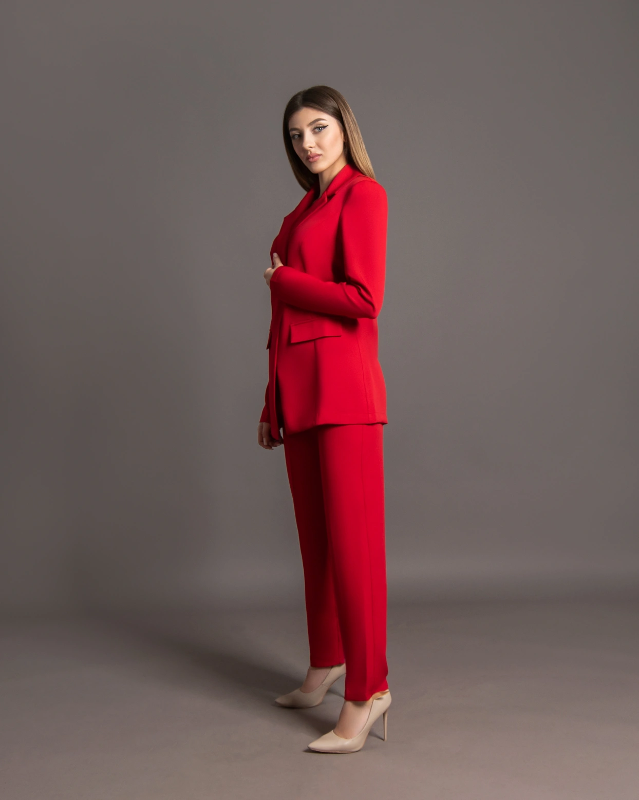 Костюм Amira Червен 2 части