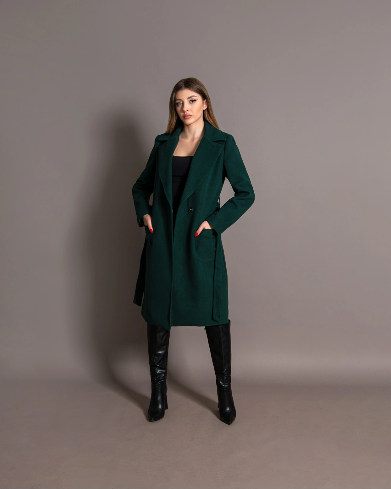 Палто Fiona Зелено закопчаване със скрити копчета, подплатено отвътре