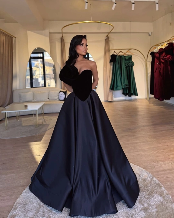 Рокля Anita Черна