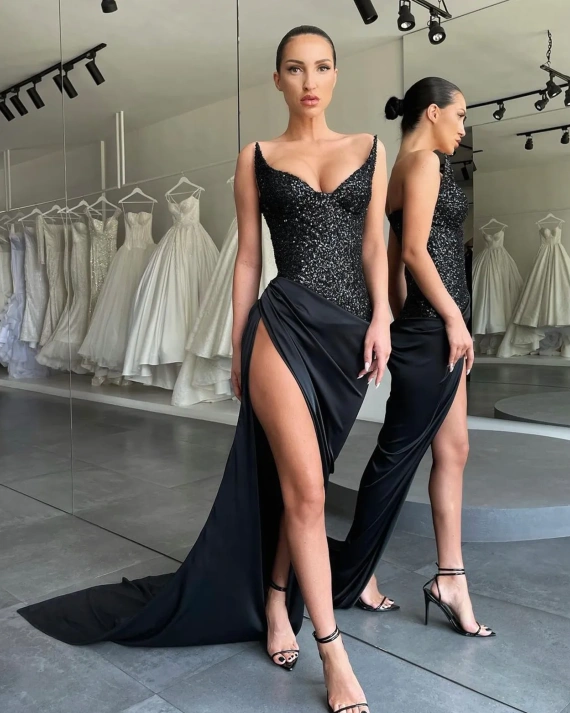 Рокля Moya Черна