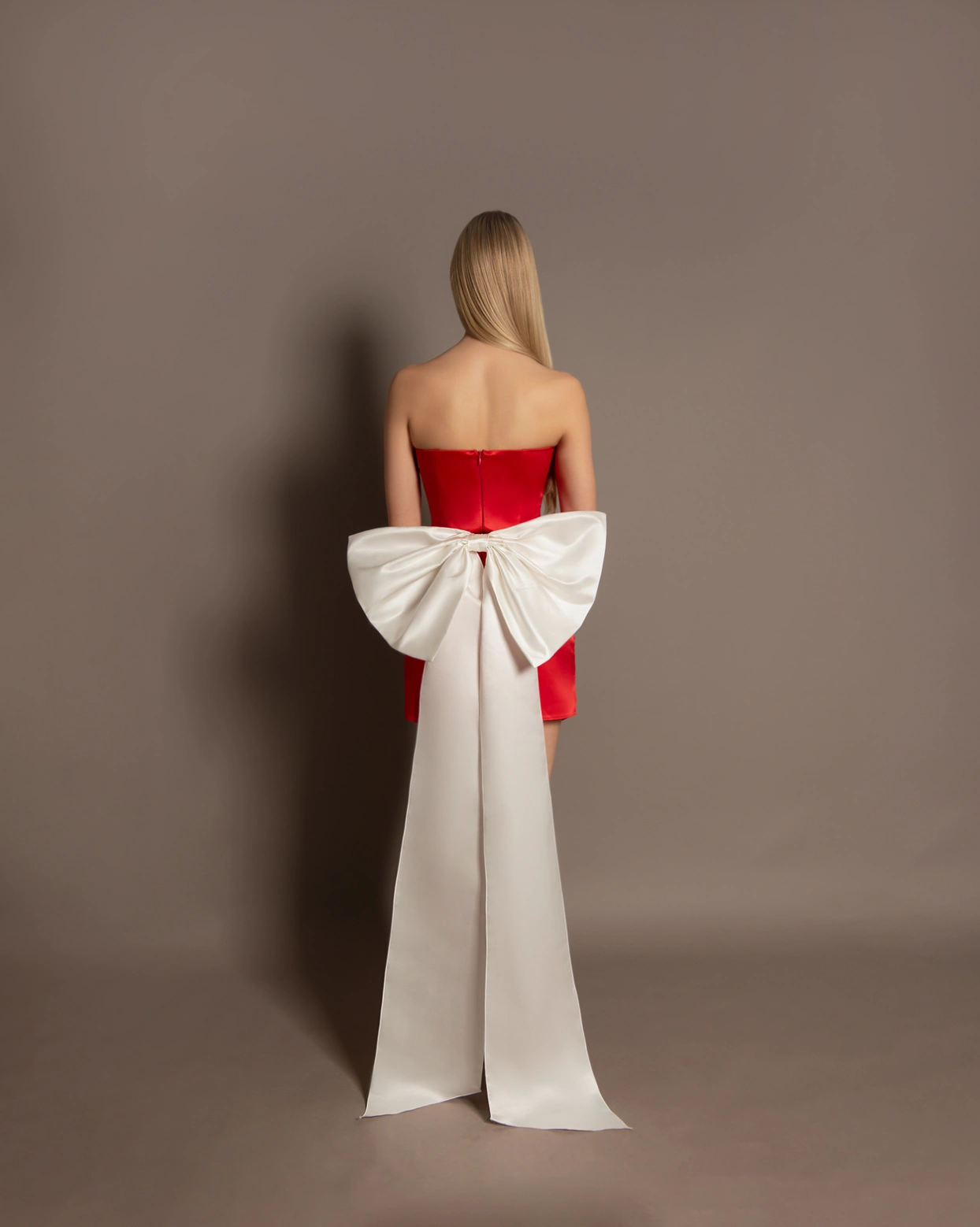 Рокля Valentine червено-бяла