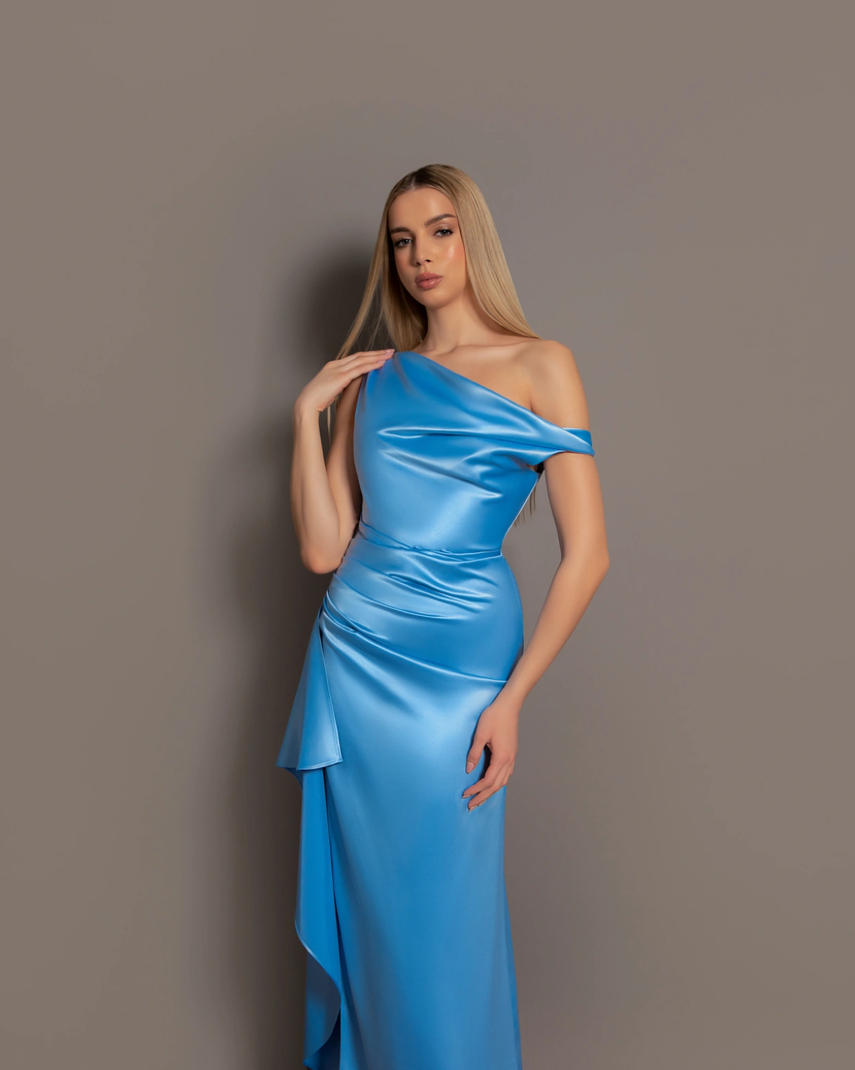 Рокля Carolina Светлосиня