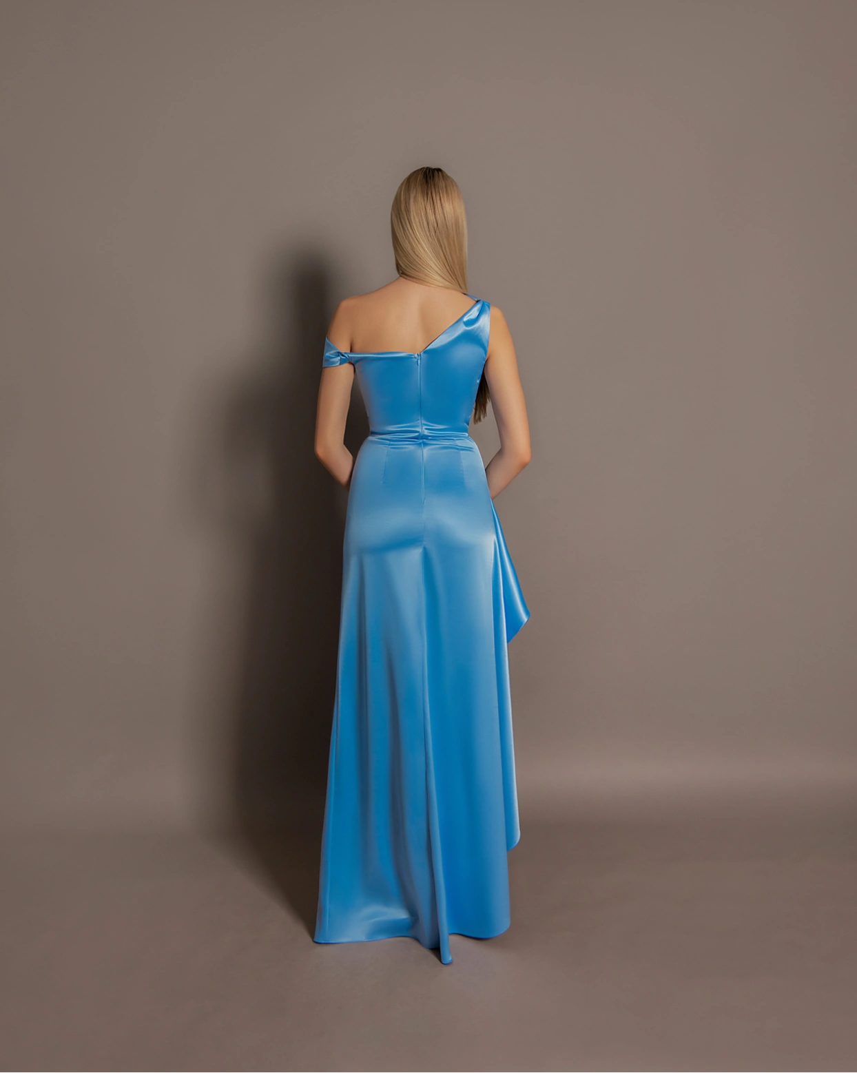 Рокля Carolina Светлосиня