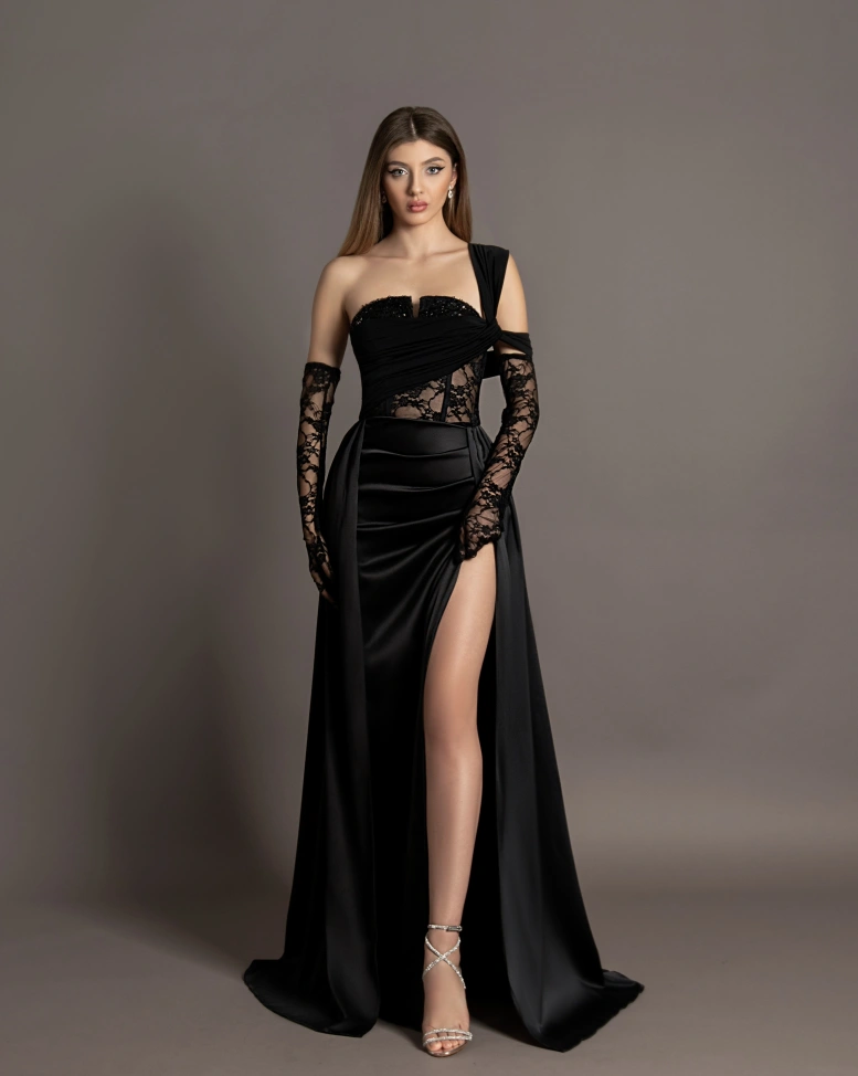 Рокля Aurora Черна