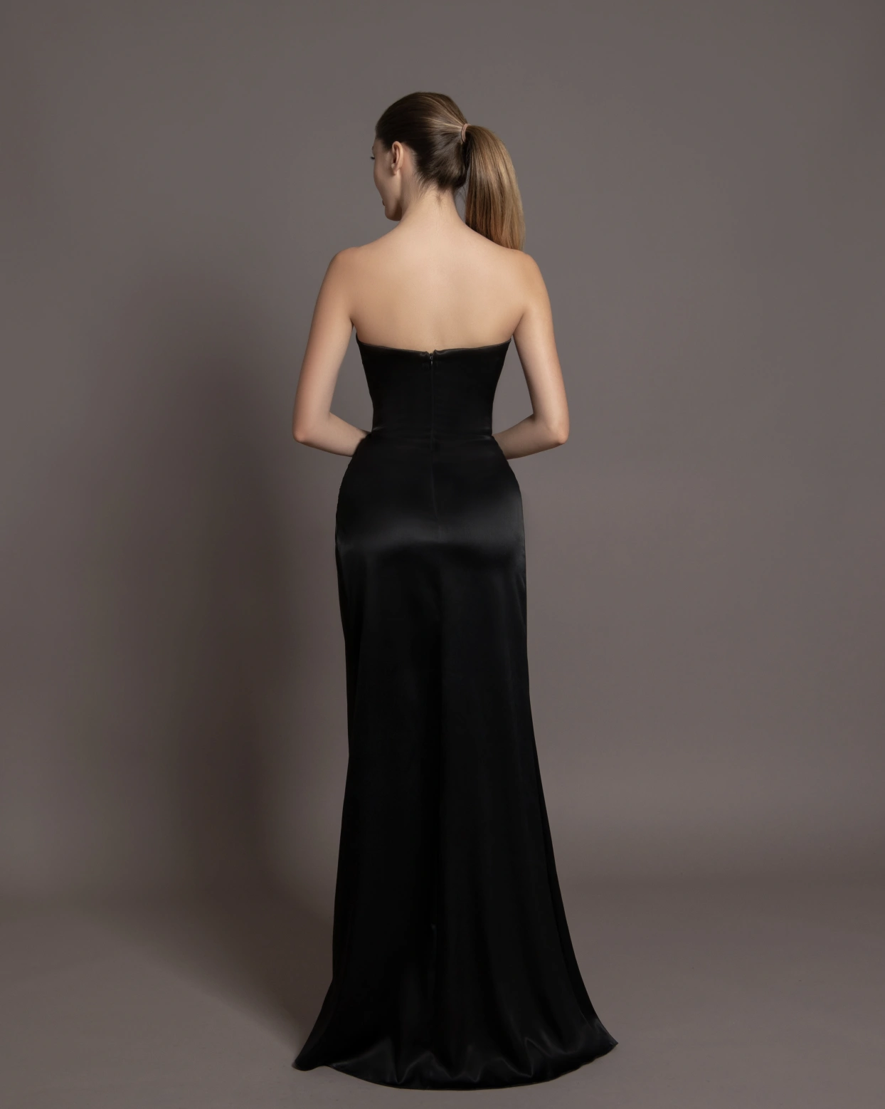 Рокля Emma Черна