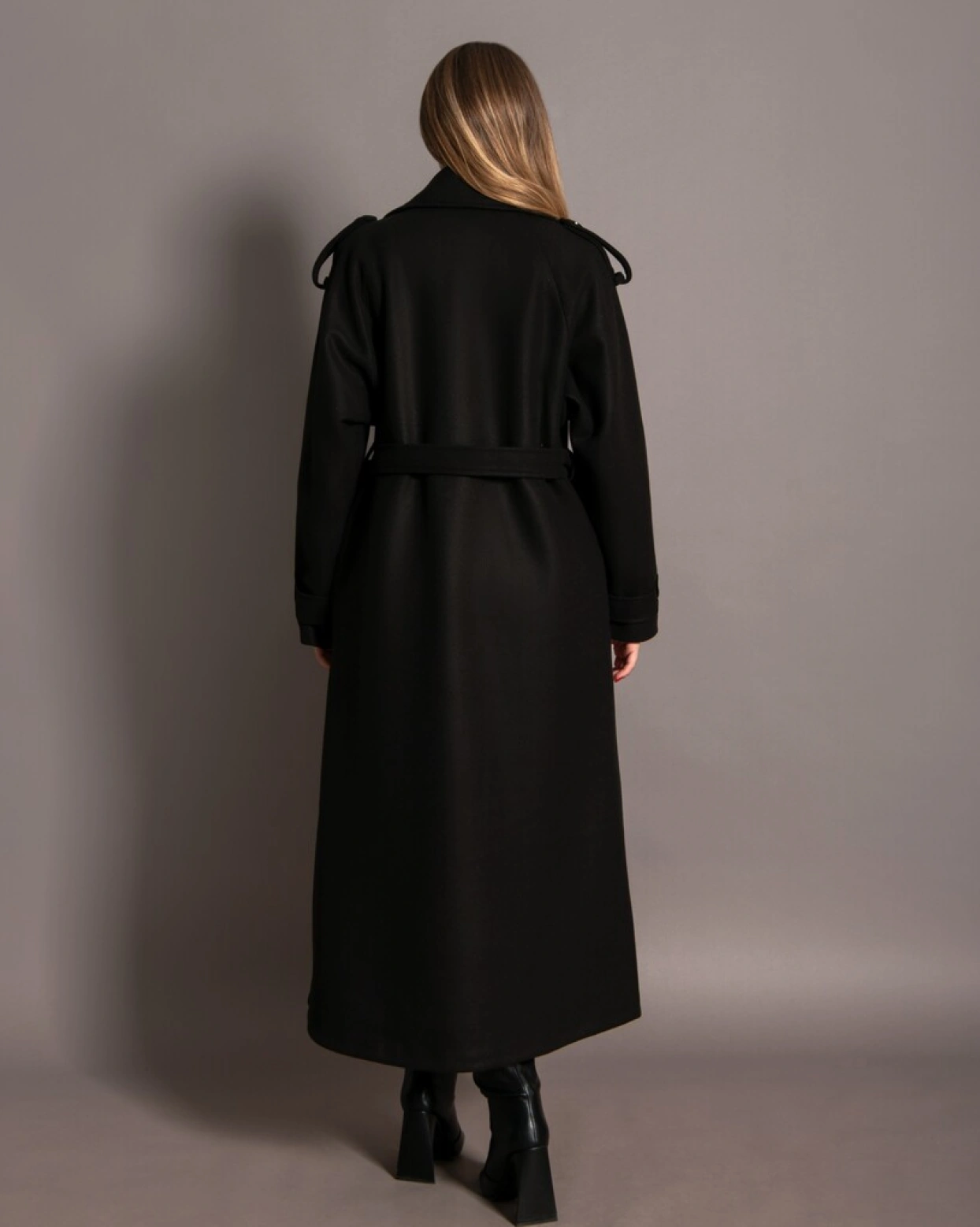 Палто Kevin Черно закопчаване с копчета, подплатено отвътре