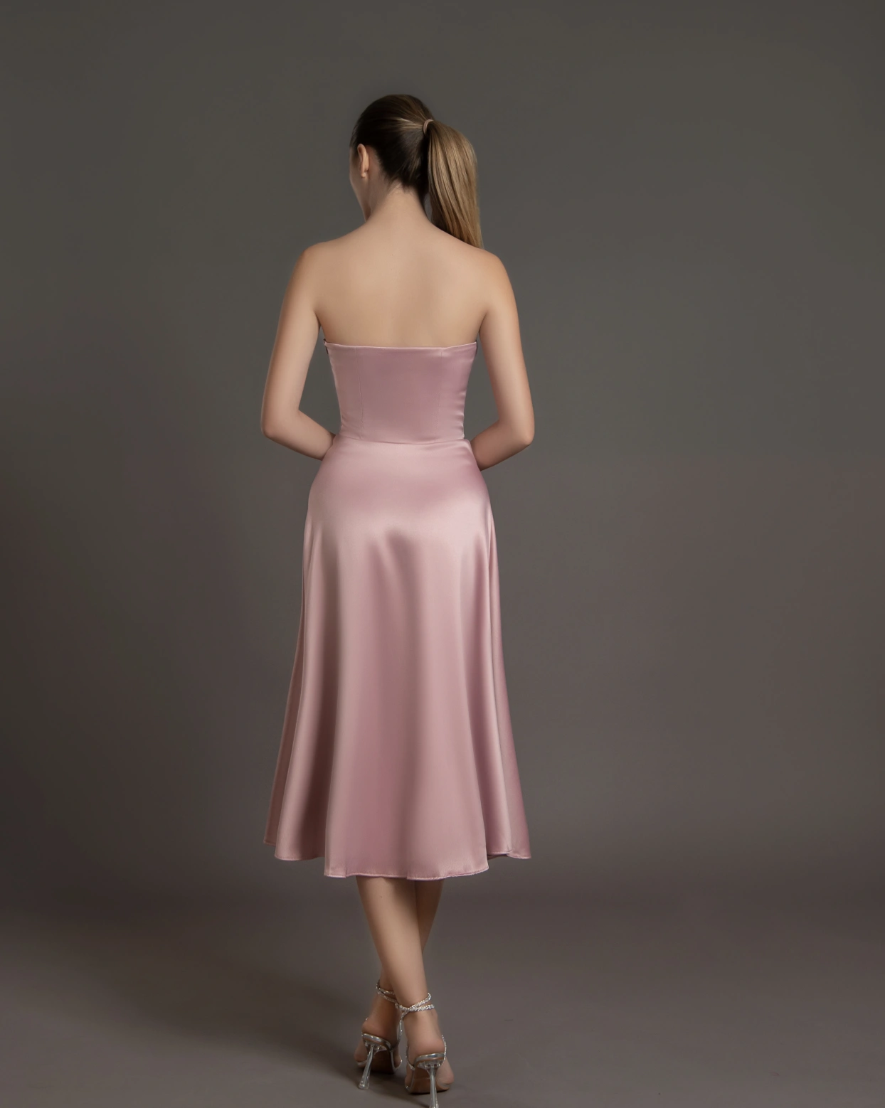 Рокля Sophie Розова