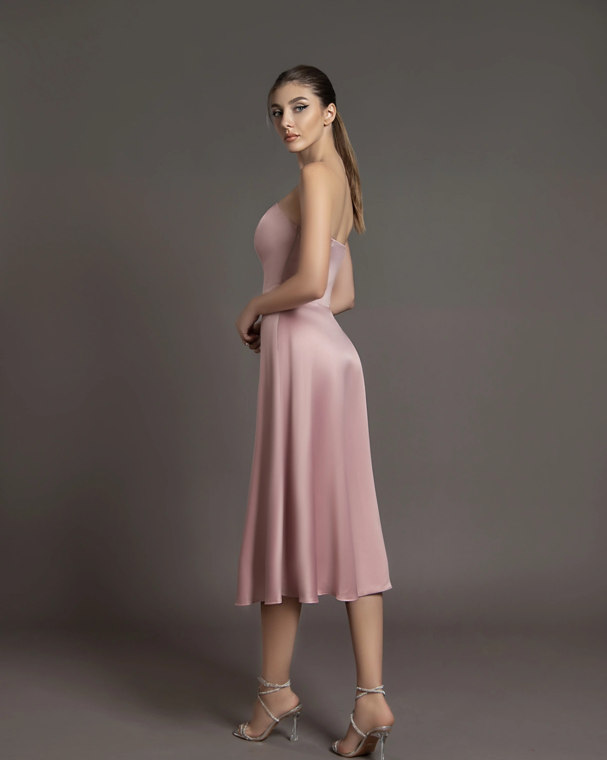 Рокля Sophie Розова